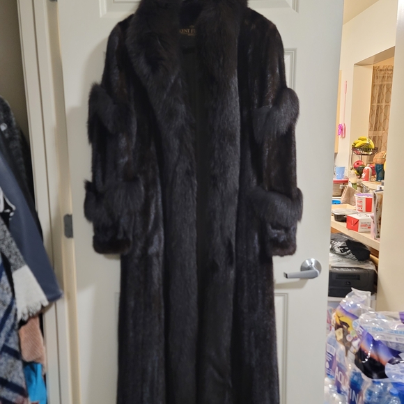 Kent Fisher Jackets & Blazers - AUTHENTIC MINK Elegant Large Long Mahogony Dark Brown (Almost Black) Fur Coat